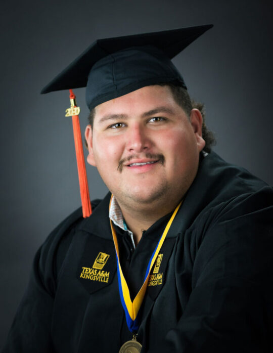 senior+graduation+portraits-23 senior+graduation+portraits-23